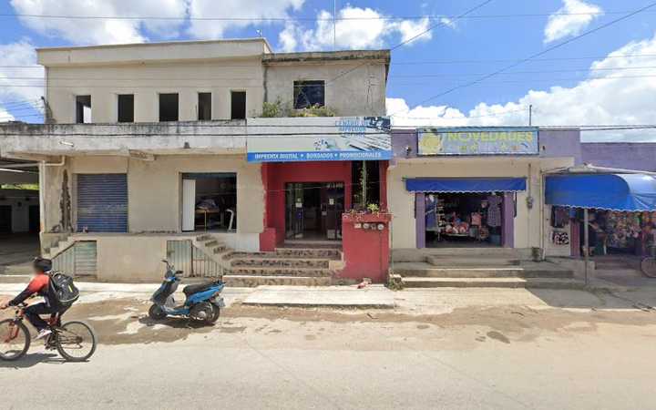 Fotografia tomada fuera de Dixelstudio, diseño grafico y publicidad - Agencia de publicidad en Felipe Carrillo Puerto, Q.R.