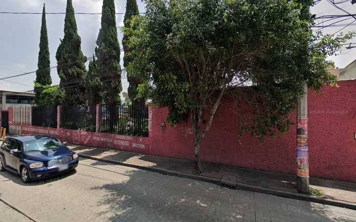 Fotografia tomada fuera de Abolengo Divino - Agencia de marketing en Cdad. López Mateos, Edomex.