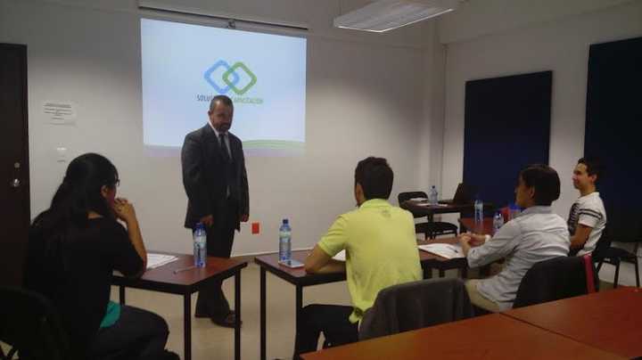 Fotografia tomada fuera de SolucionEs Más Capacitación - Consultoría de recursos humanos en El Pueblito, Qro.